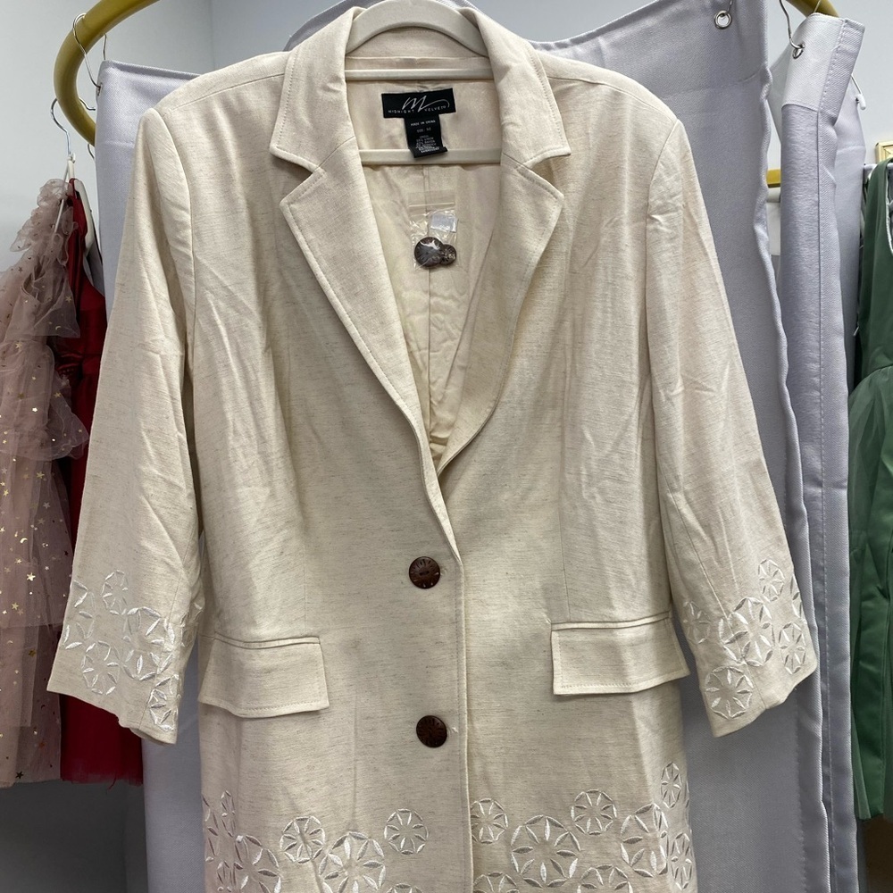 Midnight Cream Blazer with Embroidered Details